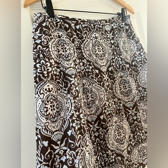 Ann Taylor Brown & White Patterned Elegant Lined Skirt women’s size 4 - Picture 3 of 14